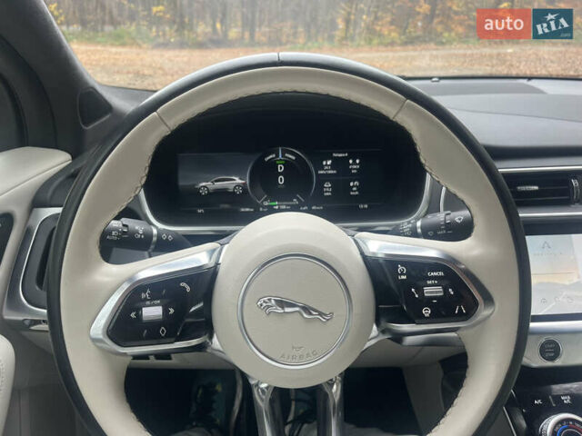 Белый Ягуар I-Pace, объемом двигателя 0 л и пробегом 36 тыс. км за 36999 $, фото 79 на Automoto.ua