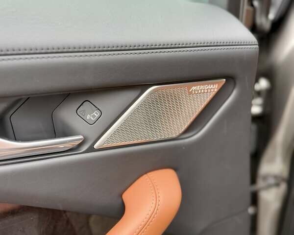 Бежевый Ягуар I-Pace, объемом двигателя 0 л и пробегом 149 тыс. км за 26100 $, фото 61 на Automoto.ua