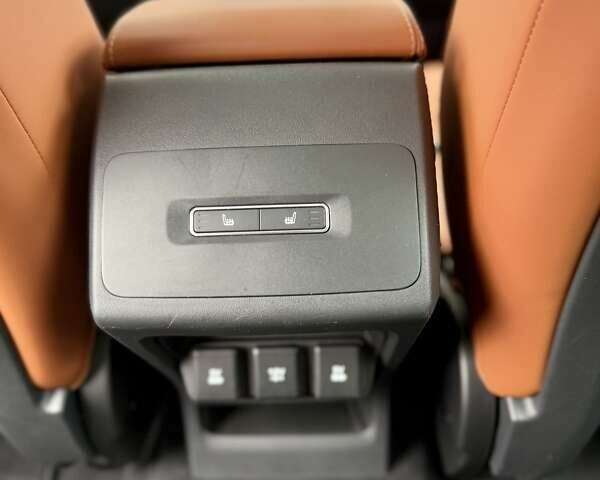 Бежевый Ягуар I-Pace, объемом двигателя 0 л и пробегом 149 тыс. км за 26100 $, фото 59 на Automoto.ua