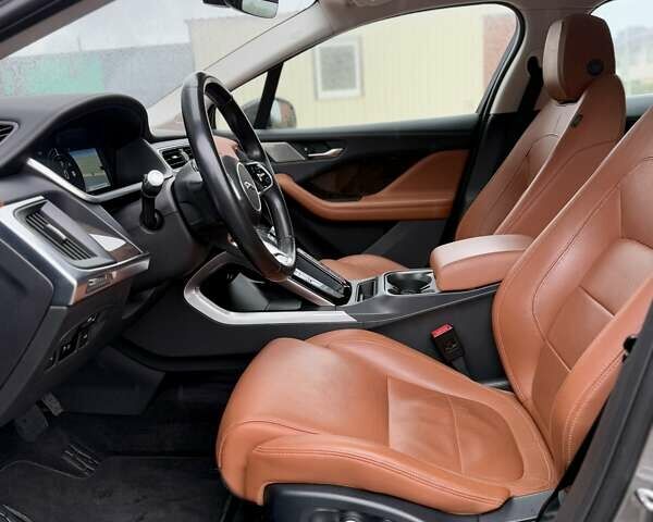 Бежевый Ягуар I-Pace, объемом двигателя 0 л и пробегом 149 тыс. км за 26100 $, фото 50 на Automoto.ua