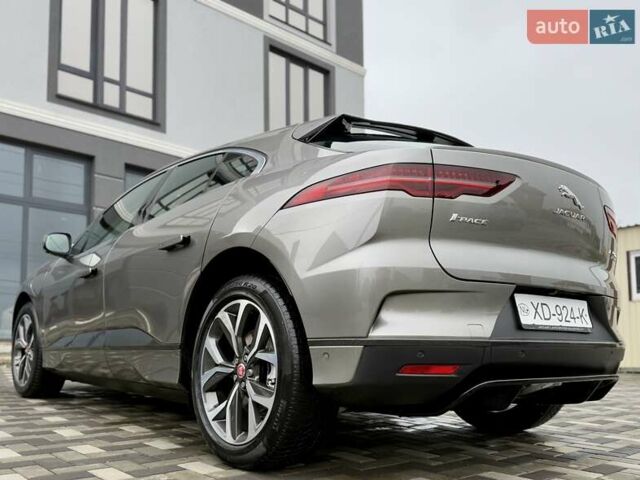 Бежевый Ягуар I-Pace, объемом двигателя 0 л и пробегом 149 тыс. км за 26100 $, фото 24 на Automoto.ua