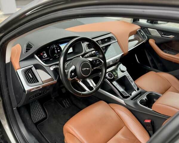 Бежевый Ягуар I-Pace, объемом двигателя 0 л и пробегом 149 тыс. км за 26100 $, фото 49 на Automoto.ua