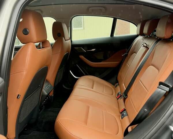 Бежевый Ягуар I-Pace, объемом двигателя 0 л и пробегом 149 тыс. км за 26100 $, фото 58 на Automoto.ua