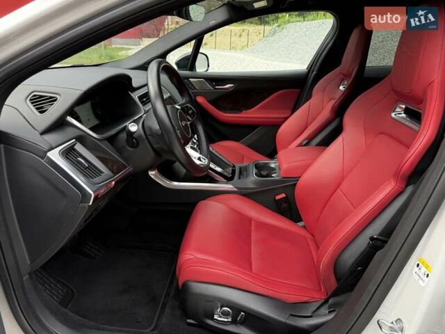 Бежевый Ягуар I-Pace, объемом двигателя 0 л и пробегом 50 тыс. км за 35900 $, фото 28 на Automoto.ua