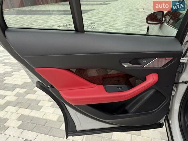 Бежевый Ягуар I-Pace, объемом двигателя 0 л и пробегом 50 тыс. км за 35900 $, фото 34 на Automoto.ua