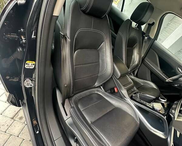 Черный Ягуар I-Pace, объемом двигателя 0 л и пробегом 188 тыс. км за 17500 $, фото 32 на Automoto.ua