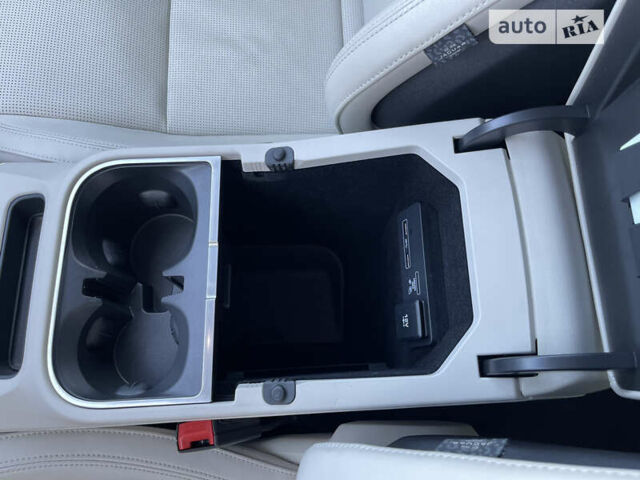 Чорний Ягуар I-Pace, об'ємом двигуна 0 л та пробігом 127 тис. км за 32300 $, фото 37 на Automoto.ua