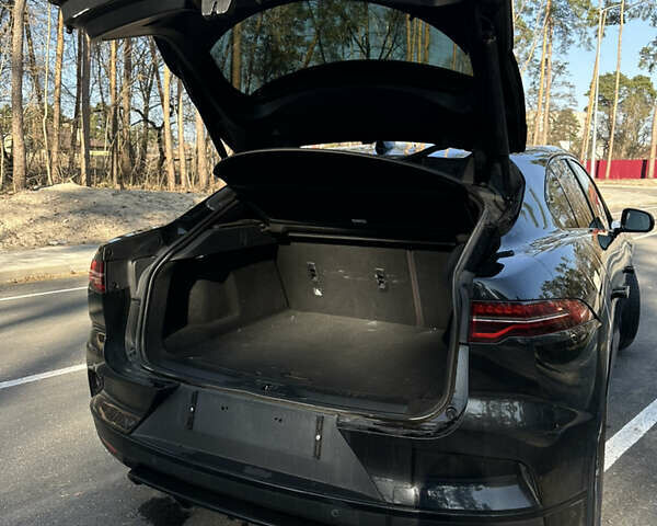 Черный Ягуар I-Pace, объемом двигателя 0 л и пробегом 122 тыс. км за 23300 $, фото 9 на Automoto.ua
