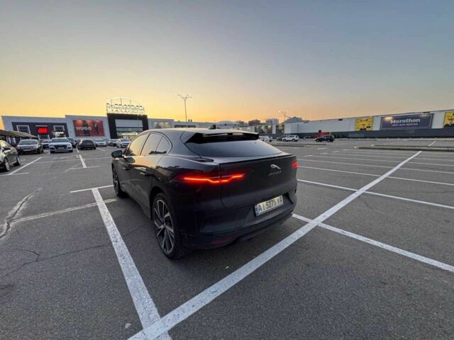 Черный Ягуар I-Pace, объемом двигателя 0 л и пробегом 123 тыс. км за 25599 $, фото 1 на Automoto.ua