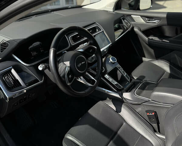 Чорний Ягуар I-Pace, об'ємом двигуна 0 л та пробігом 103 тис. км за 22500 $, фото 7 на Automoto.ua