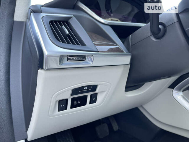 Чорний Ягуар I-Pace, об'ємом двигуна 0 л та пробігом 127 тис. км за 32300 $, фото 25 на Automoto.ua