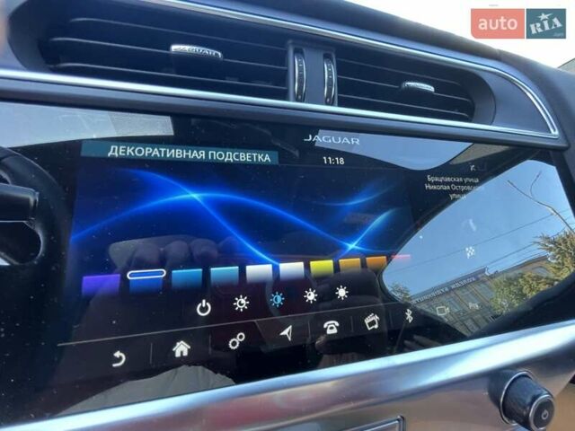 Черный Ягуар I-Pace, объемом двигателя 0 л и пробегом 152 тыс. км за 23500 $, фото 28 на Automoto.ua