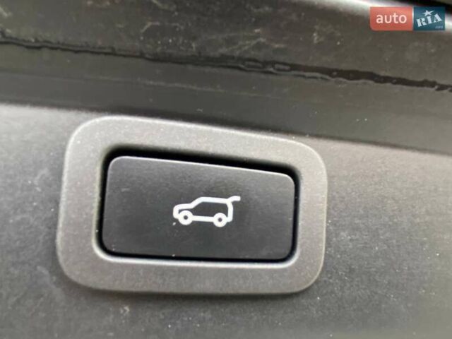 Чорний Ягуар I-Pace, об'ємом двигуна 0 л та пробігом 90 тис. км за 25800 $, фото 11 на Automoto.ua