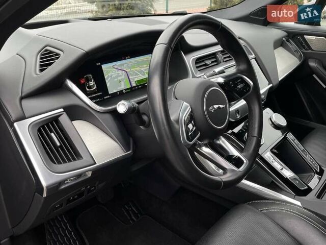 Черный Ягуар I-Pace, объемом двигателя 0 л и пробегом 68 тыс. км за 24499 $, фото 36 на Automoto.ua