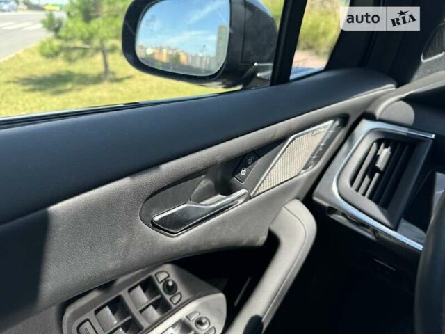 Черный Ягуар I-Pace, объемом двигателя 0 л и пробегом 89 тыс. км за 25900 $, фото 9 на Automoto.ua