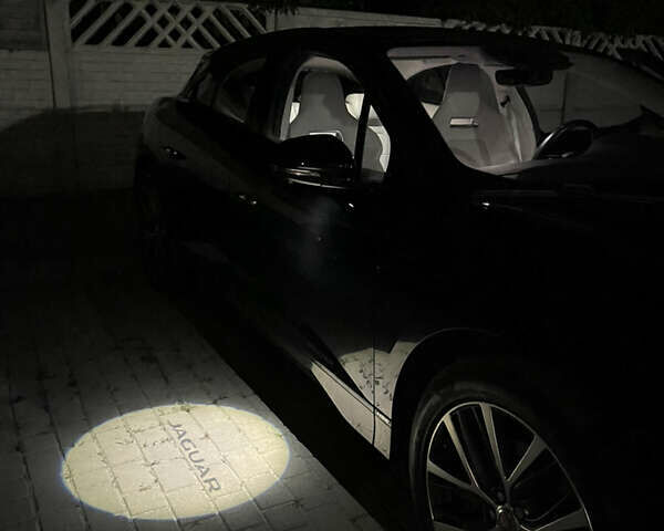 Чорний Ягуар I-Pace, об'ємом двигуна 0 л та пробігом 127 тис. км за 32300 $, фото 59 на Automoto.ua