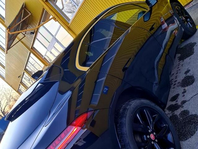 Черный Ягуар I-Pace, объемом двигателя 0 л и пробегом 61 тыс. км за 26000 $, фото 1 на Automoto.ua