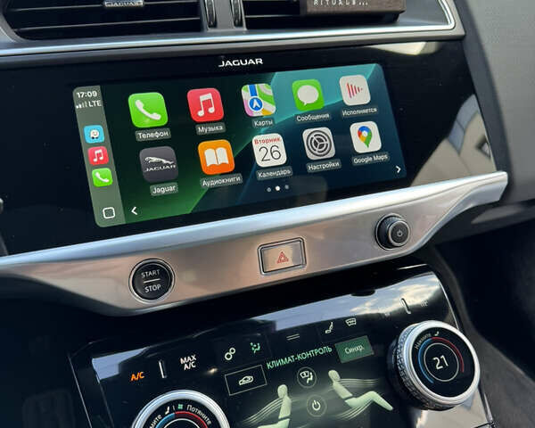 Черный Ягуар I-Pace, объемом двигателя 0 л и пробегом 74 тыс. км за 25500 $, фото 8 на Automoto.ua
