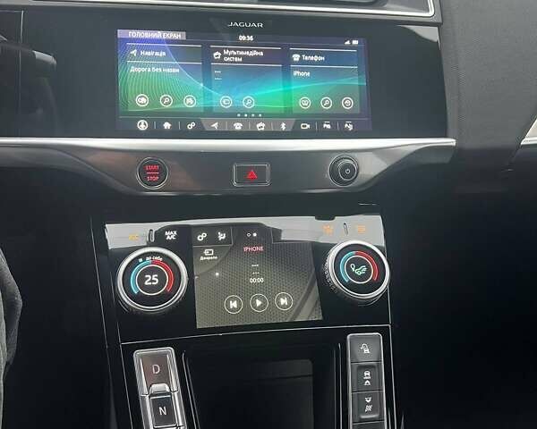 Черный Ягуар I-Pace, объемом двигателя 0 л и пробегом 70 тыс. км за 25000 $, фото 9 на Automoto.ua