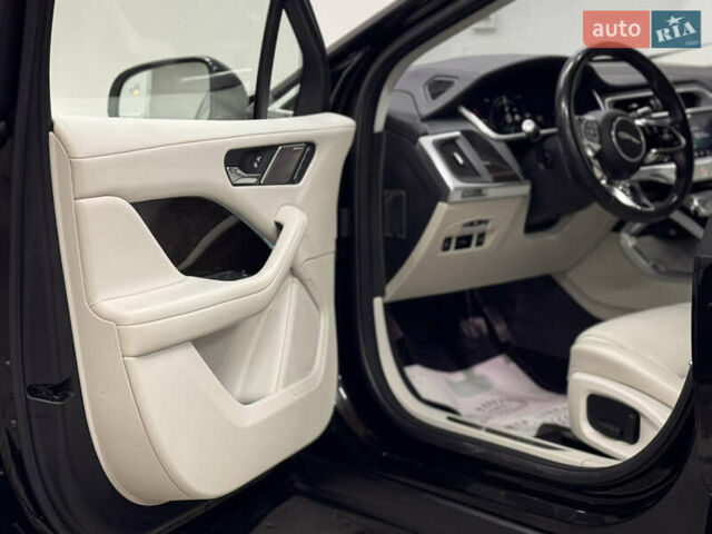 Черный Ягуар I-Pace, объемом двигателя 0 л и пробегом 160 тыс. км за 23000 $, фото 20 на Automoto.ua