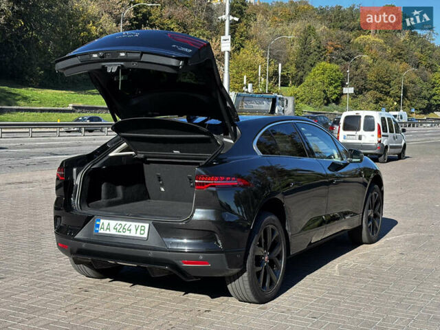 Черный Ягуар I-Pace, объемом двигателя 0 л и пробегом 66 тыс. км за 24200 $, фото 23 на Automoto.ua