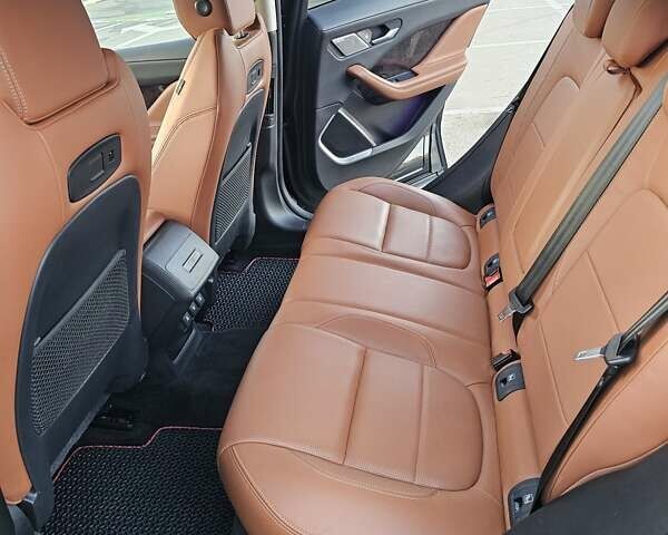 Черный Ягуар I-Pace, объемом двигателя 0 л и пробегом 91 тыс. км за 28000 $, фото 10 на Automoto.ua