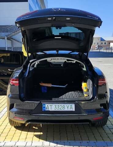 Черный Ягуар I-Pace, объемом двигателя 0 л и пробегом 91 тыс. км за 25000 $, фото 4 на Automoto.ua