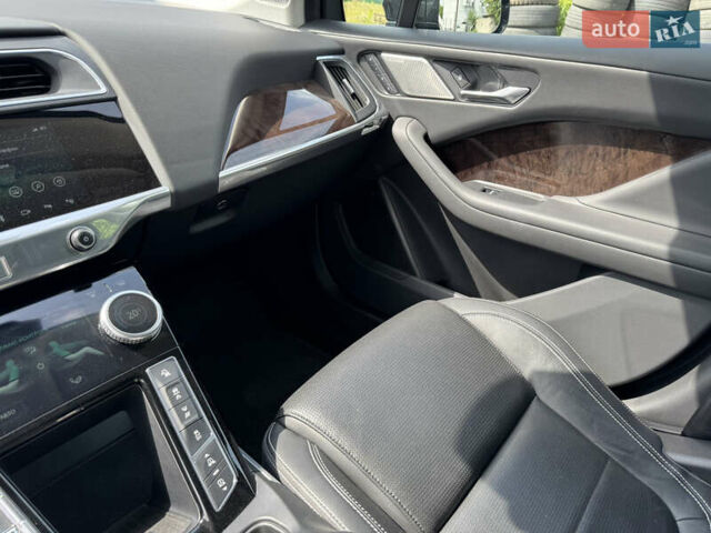 Чорний Ягуар I-Pace, об'ємом двигуна 0 л та пробігом 119 тис. км за 24999 $, фото 17 на Automoto.ua