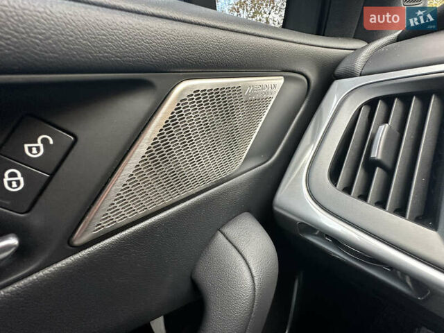 Черный Ягуар I-Pace, объемом двигателя 0 л и пробегом 81 тыс. км за 26900 $, фото 25 на Automoto.ua