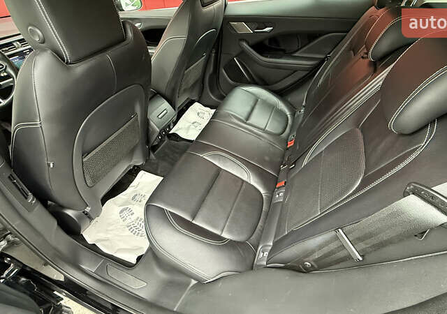 Черный Ягуар I-Pace, объемом двигателя 0 л и пробегом 121 тыс. км за 22500 $, фото 44 на Automoto.ua
