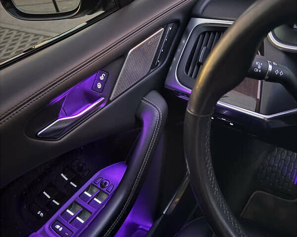 Черный Ягуар I-Pace, объемом двигателя 0 л и пробегом 157 тыс. км за 25999 $, фото 9 на Automoto.ua