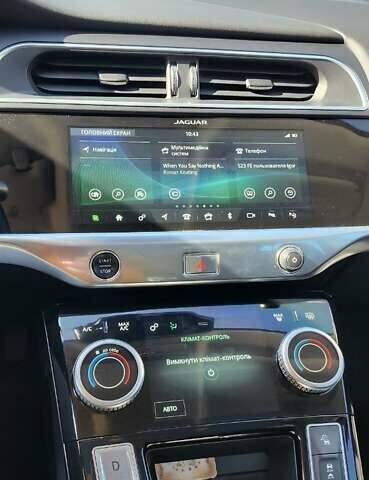 Черный Ягуар I-Pace, объемом двигателя 0 л и пробегом 91 тыс. км за 25000 $, фото 5 на Automoto.ua
