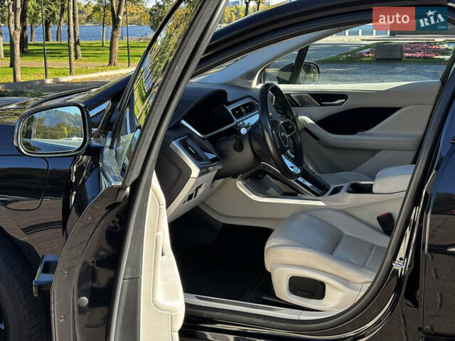 Черный Ягуар I-Pace, объемом двигателя 0 л и пробегом 66 тыс. км за 24200 $, фото 13 на Automoto.ua