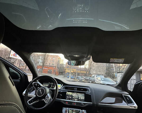 Черный Ягуар I-Pace, объемом двигателя 0 л и пробегом 157 тыс. км за 25999 $, фото 10 на Automoto.ua