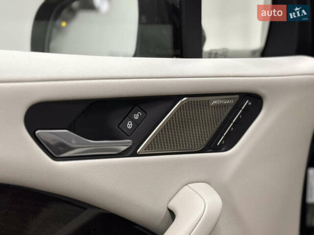 Черный Ягуар I-Pace, объемом двигателя 0 л и пробегом 160 тыс. км за 23000 $, фото 35 на Automoto.ua