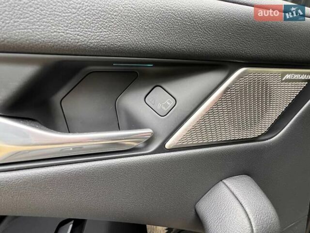 Черный Ягуар I-Pace, объемом двигателя 0 л и пробегом 69 тыс. км за 21999 $, фото 26 на Automoto.ua