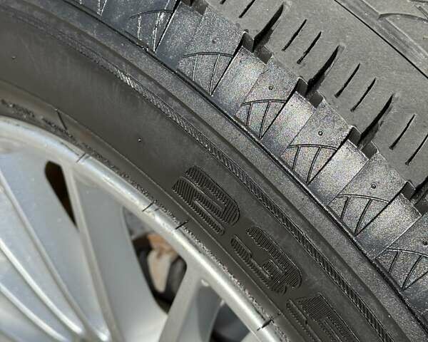 Чорний Ягуар I-Pace, об'ємом двигуна 0 л та пробігом 162 тис. км за 27999 $, фото 2 на Automoto.ua