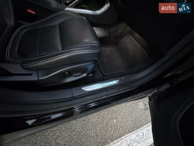 Черный Ягуар I-Pace, объемом двигателя 0 л и пробегом 120 тыс. км за 26000 $, фото 4 на Automoto.ua