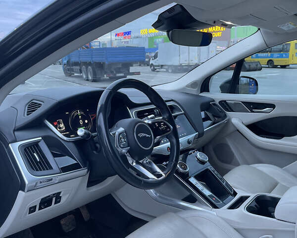 Черный Ягуар I-Pace, объемом двигателя 0 л и пробегом 138 тыс. км за 21700 $, фото 10 на Automoto.ua