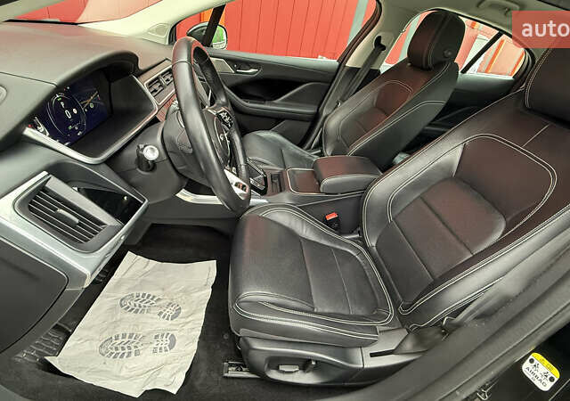 Черный Ягуар I-Pace, объемом двигателя 0 л и пробегом 121 тыс. км за 22500 $, фото 23 на Automoto.ua