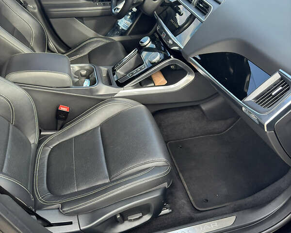 Черный Ягуар I-Pace, объемом двигателя 0 л и пробегом 180 тыс. км за 22500 $, фото 37 на Automoto.ua