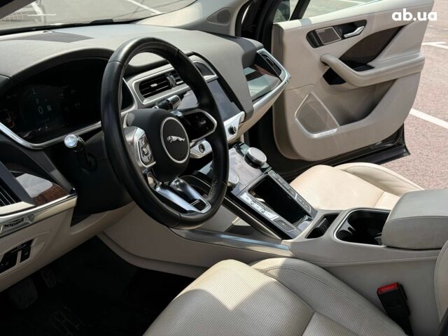 Черный Ягуар I-Pace, объемом двигателя 0 л и пробегом 112 тыс. км за 22890 $, фото 36 на Automoto.ua