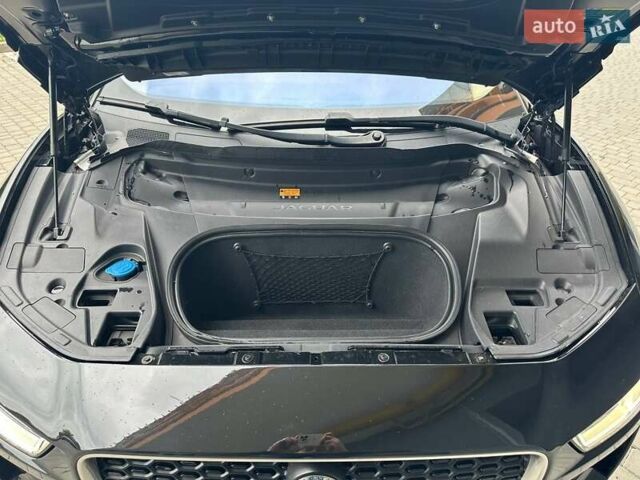 Черный Ягуар I-Pace, объемом двигателя 0 л и пробегом 188 тыс. км за 17500 $, фото 22 на Automoto.ua