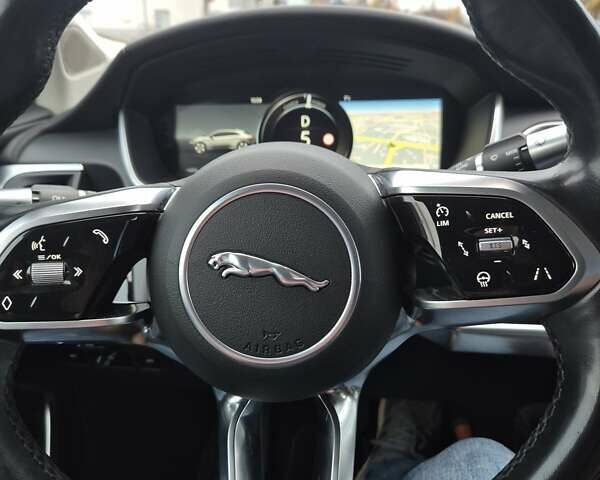 Черный Ягуар I-Pace, объемом двигателя 0 л и пробегом 179 тыс. км за 25500 $, фото 8 на Automoto.ua