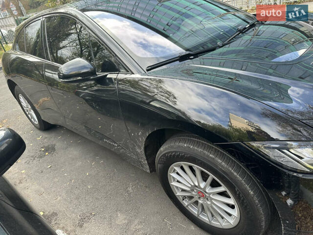 Черный Ягуар I-Pace, объемом двигателя 0 л и пробегом 81 тыс. км за 26900 $, фото 4 на Automoto.ua