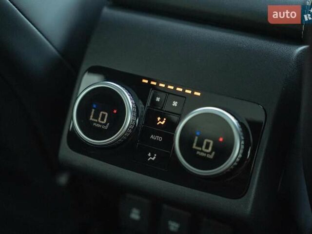 Черный Ягуар I-Pace, объемом двигателя 0 л и пробегом 102 тыс. км за 28900 $, фото 45 на Automoto.ua