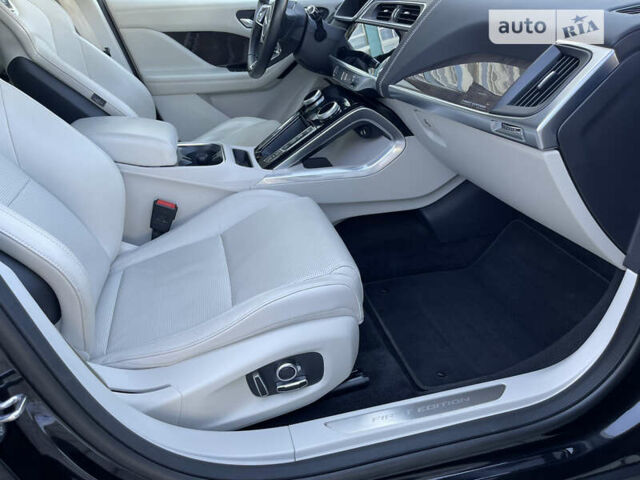 Чорний Ягуар I-Pace, об'ємом двигуна 0 л та пробігом 127 тис. км за 32300 $, фото 46 на Automoto.ua