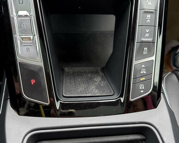 Черный Ягуар I-Pace, объемом двигателя 0 л и пробегом 88 тыс. км за 17900 $, фото 9 на Automoto.ua