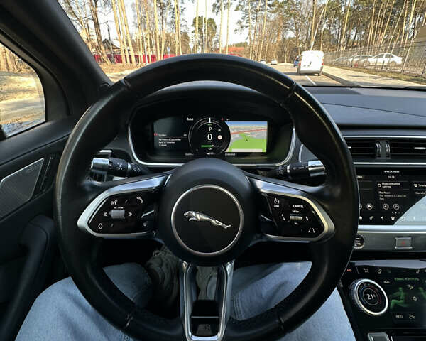 Черный Ягуар I-Pace, объемом двигателя 0 л и пробегом 122 тыс. км за 23300 $, фото 19 на Automoto.ua