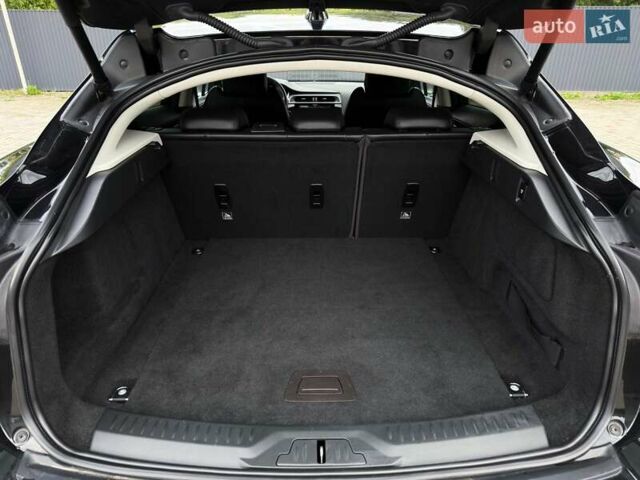 Чорний Ягуар I-Pace, об'ємом двигуна 0 л та пробігом 230 тис. км за 19499 $, фото 57 на Automoto.ua